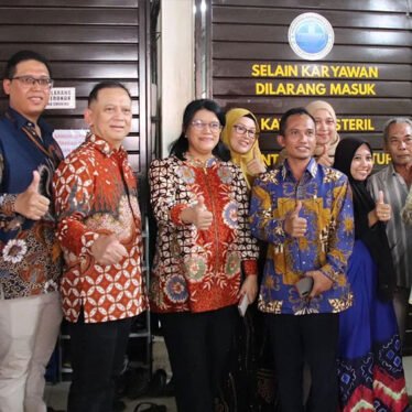 Dirjend Farmalkes Kemenkes RI Kunjungi Produsen Kasa Darma Husada PT USM Berkah Indonesia Pekalongan