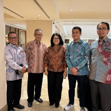 Direktur Kasa Darma Husada Dikukuhkan menjadi Pengurus Pusat Himpunan Pengembangan Ekosistem Alat Kesehatan Indonesia (HIPELKI) Periode 2024 – 2029.