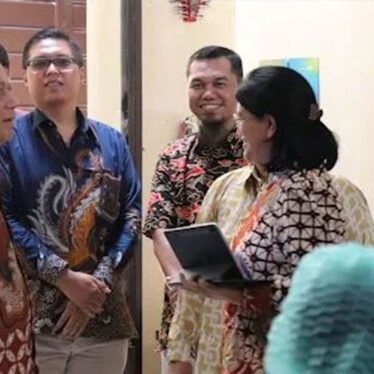 Kunjungan Dirjend Farmalkes Kemenkes RI di PT USM Berkah Indonesia Pekalongan sebagai bentuk Apresiasi kasa Pekalongan